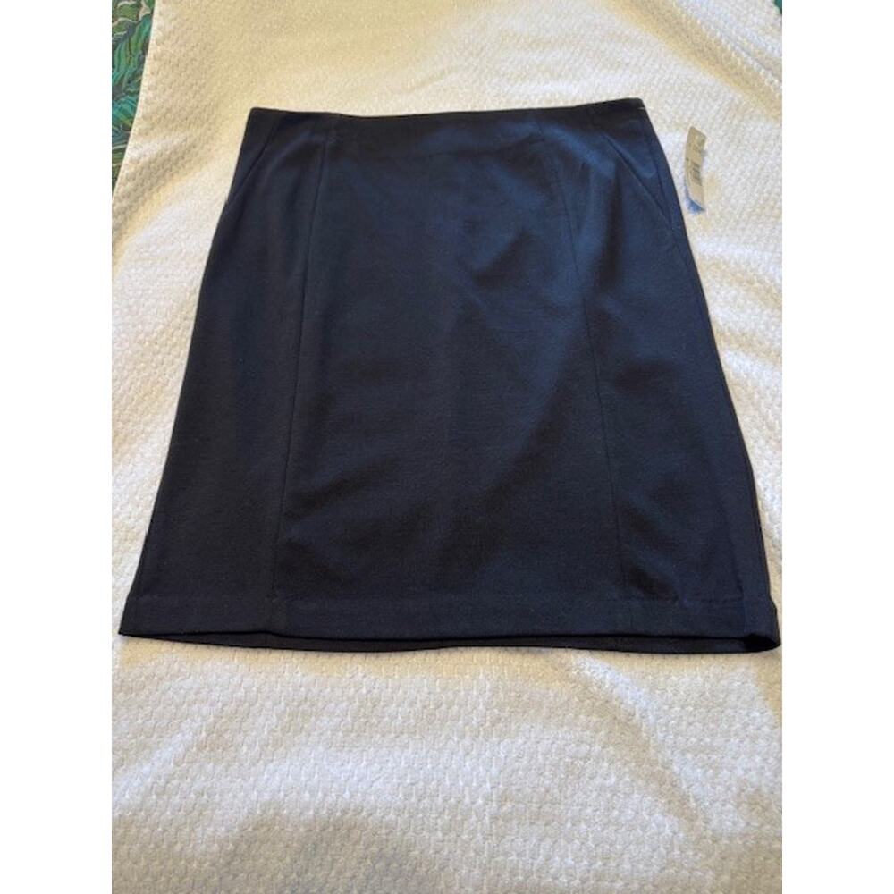 NWT New Directions Black Pencil Skirt Size 8P Petite